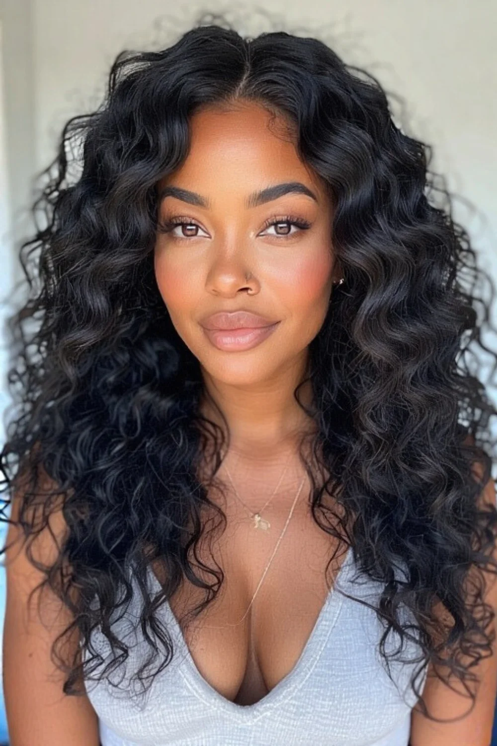 Effortless loose waves hairstyle ideal for work settings
