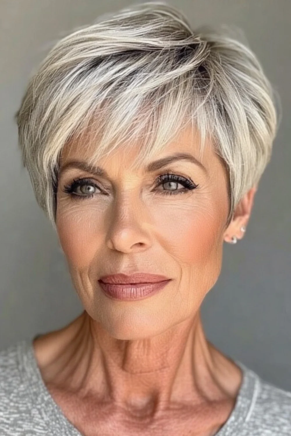 Smooth sleek pixie haircut perfect for thin, fine hair 